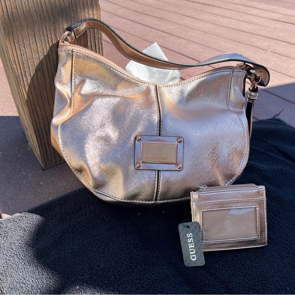 Rose gold Guess handbag - Picture 1 of 2